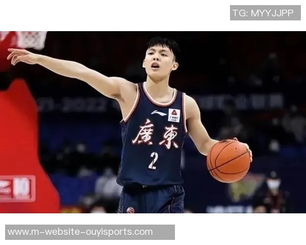 通过图片线索揭晓篮球明星的真实身份挑战你的篮球知识与观察力 通过图片线索揭晓篮球明星的真实身份挑战你的篮球知识与观察力